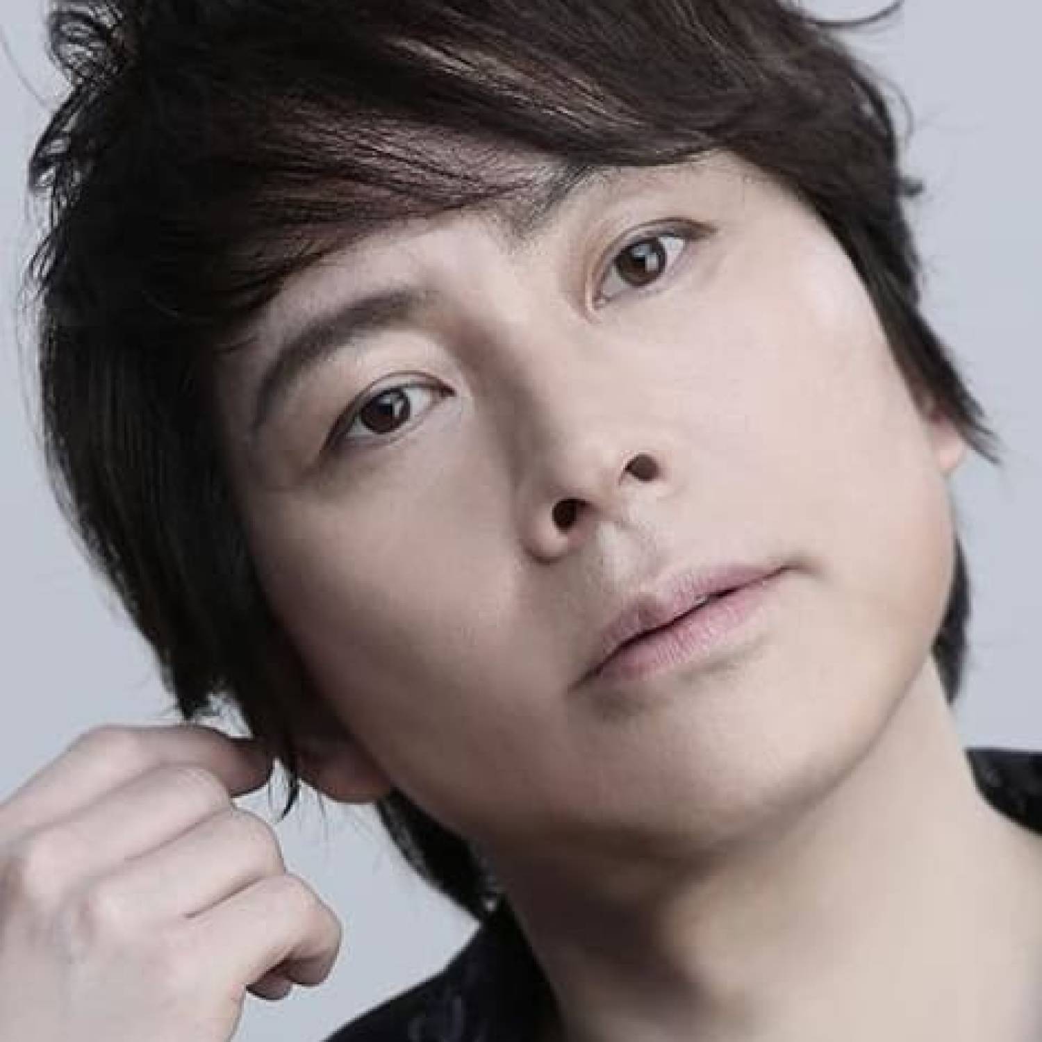 Ryôtarô Okiayu photo